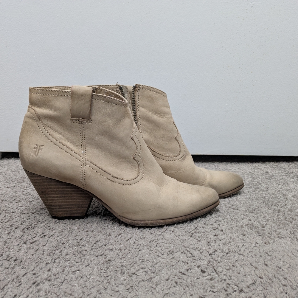 Frye Women's Cream Ankle Boots